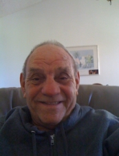 Walter 78 y.o. from USA