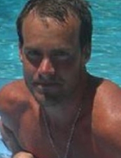 Karl 39 y.o. from Sweden